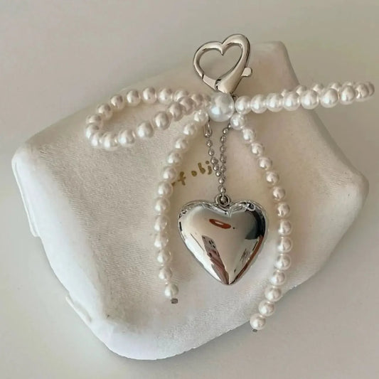 Elegant Bow Heart Keychain